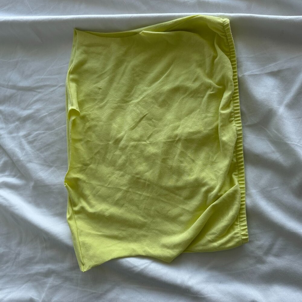 khy yellow cropped tee